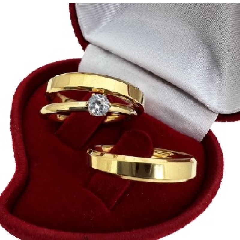 Par de Alianças Chanfradas 3mm Banhadas a Ouro 18K + Anel Solitário com Zircônia