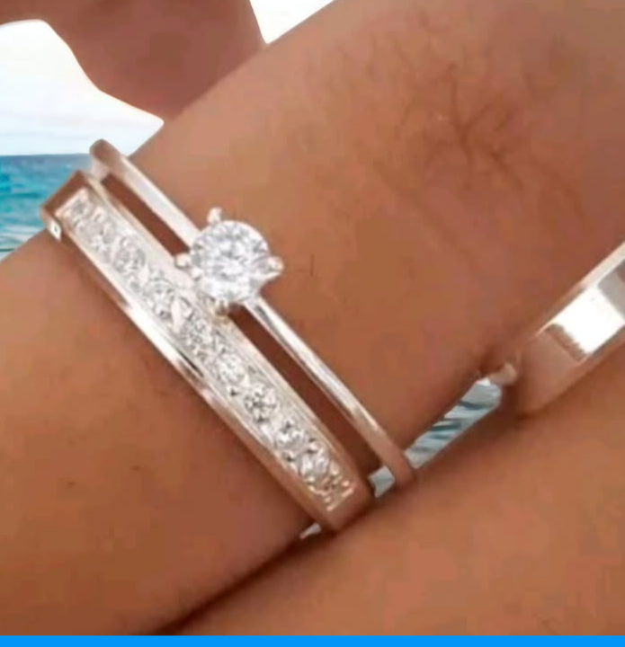 Conjunto de Alianças Prata 925 Diamantadas com Zircônia | Aliança Feminina e Masculina de Compromisso